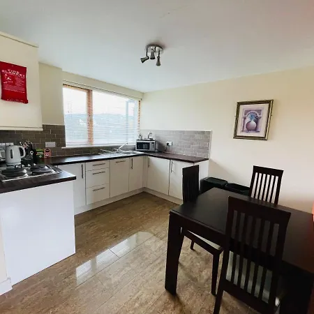 Burren Atlantic & Hotell 3*