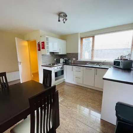 Burren Atlantic & Отель