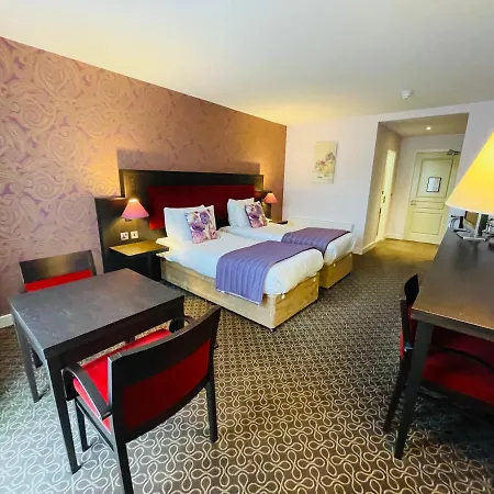 Burren Atlantic & Hotell 3*